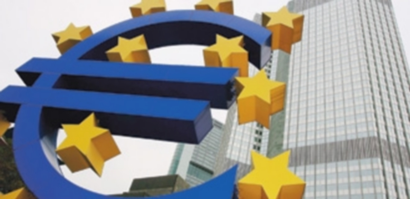 Desde el Banco Central Europeo piden a España que continúen la política de reformas para acabar con el paro. / Efe