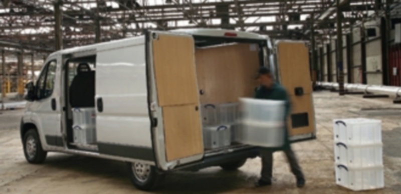 El número de contratos con movilidad laboral llegó a 2,38 millones en 2015 1 El estudio refleja que las principales provincias receptoras de empleados fueron Madrid y Barcelona. / E.P.