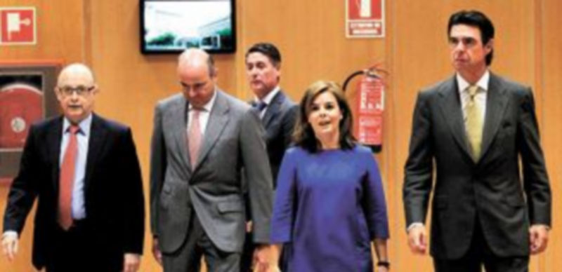 El Ejecutivo está orgulloso de los nuevos datos económicos y prevé un repunte del PIB. / Efe