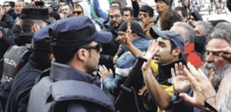 El jefe de la Policía se muestra contundente contra las actitudes de los violentos de las manifestaciones. / Reuters