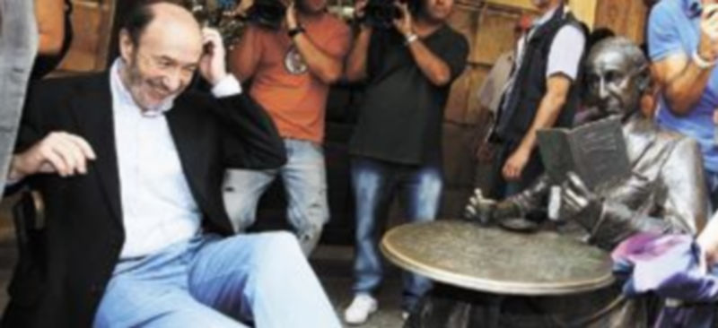 El candidato del PSOE