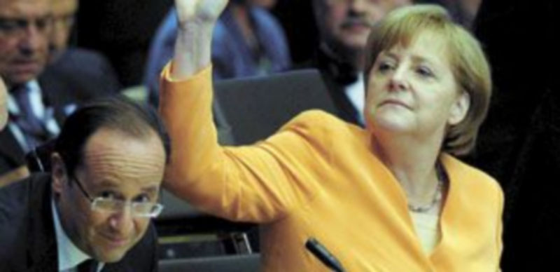 El presidente galo se sentó junto a la canciller alemana durante la pasada cumbre de la OTAN en Chicago