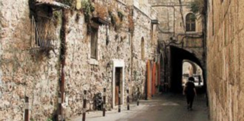 Una de las calles de la Ciudad Vieja de Jerusalén./ Efe