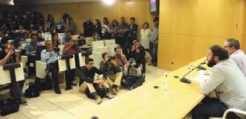 Guillermo Zapata en su declaración ante la prensa tras publicarse los mensajes por los que fue imputado. / Europa Press