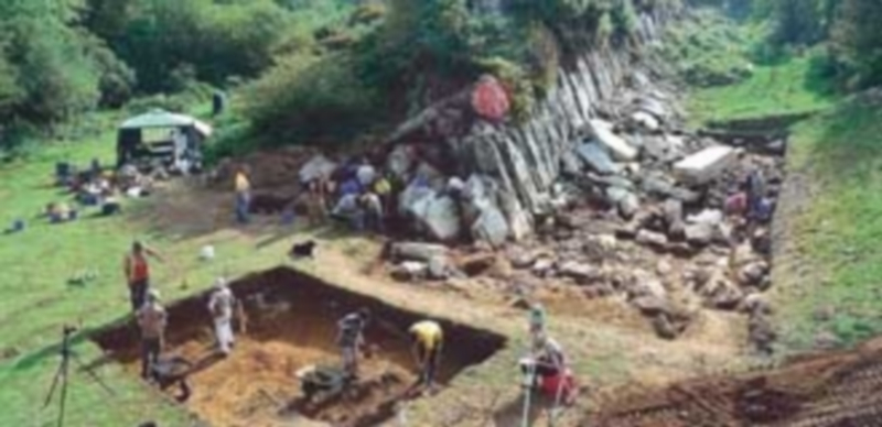 Las rocas de Stonehenge fueron arrastradas desde 225 kilómetros 1 Las canteras que produjeron la roca de Stonehenge se sitúan en Gales
