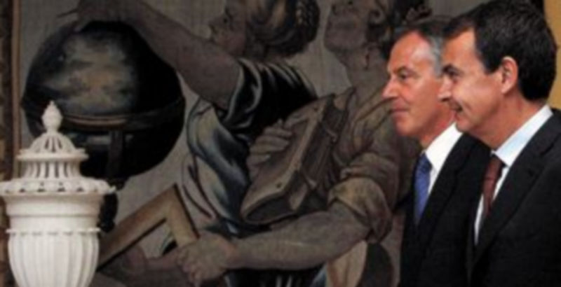 Tony Blair y José Luis Rodríguez Zapatero tuvieron oportunidad de charlar sobre la situación en Oriente Próximo. / Efe