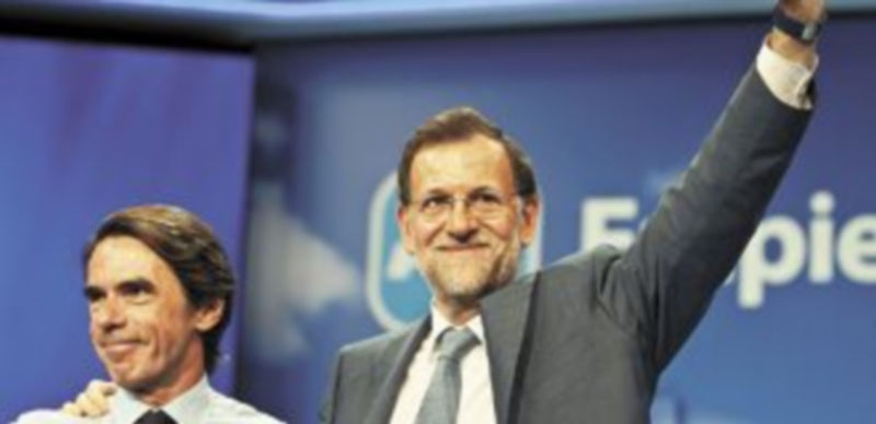 José María Aznar quiso dar todo su apoyo a Mariano Rajoy e instó a una «revolución por la normalidad». / Efe.