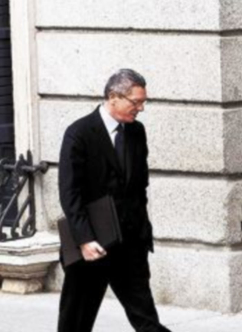 El exalcalde de Madrid Alberto Ruiz Gallardón atiende la petición de Fernández Díaz y castigará con dureza los actos vandálicos en manifestaciones. / Europa Press.