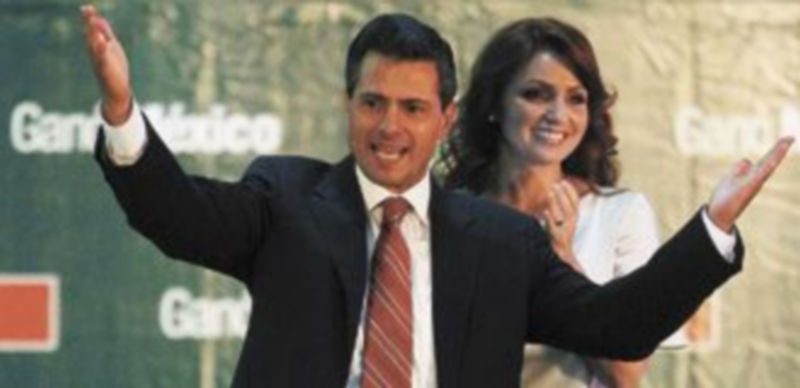 Peña Nieto celebra la victoria junto a su mujer