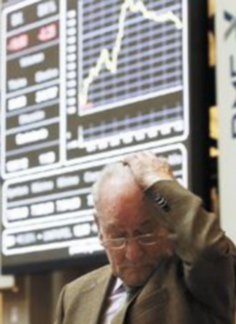 El Ibex 35 vivió una jornada más de bajadas. / Reuters