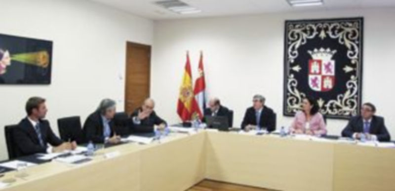 Impulsar la identidad regional a través de la educación y los valores 1 El Patronato de la Fundación Villalar-Castilla y León se ha reunido esta semana en las Cortes de Castilla y León. / Rubén Cacho (Ical)