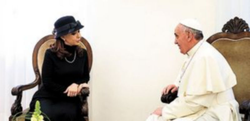 Momento de la reunión entre el Papa y la presidenta argentina. / Reuters