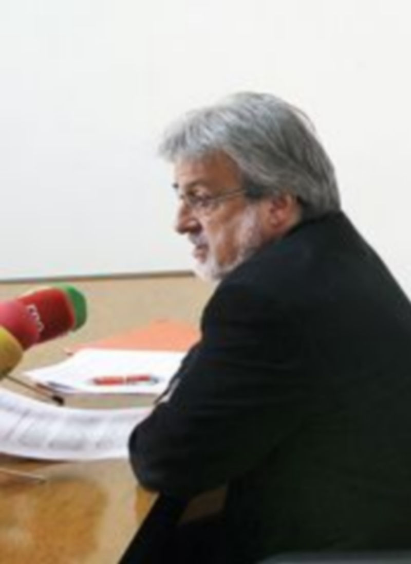 José María González