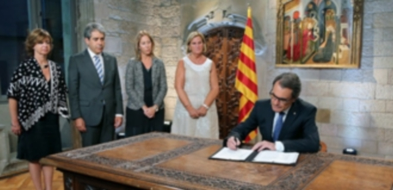 Artur Mas convoca las elecciones y reprocha que no haya consulta 1 El presidente de la Generalitat
