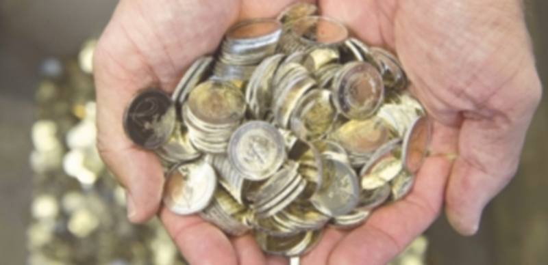 El Estado reduce su déficit en un 17% hasta julio, el 2,44% del PIB 1 El déficit del Estado se mantiene dentro de los márgenes de cumplimiento del objetivo para el año 2015. / Europa Press