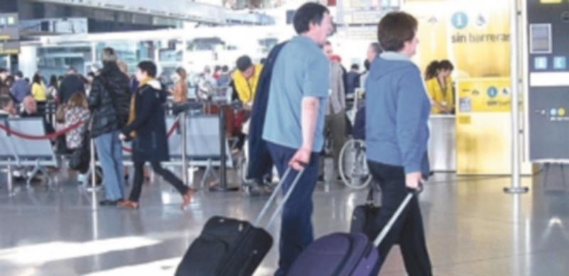 El 58% de los españoles compró sus vuelos para el puente de diciembre a partir de mediados de octubre. / Europa Press