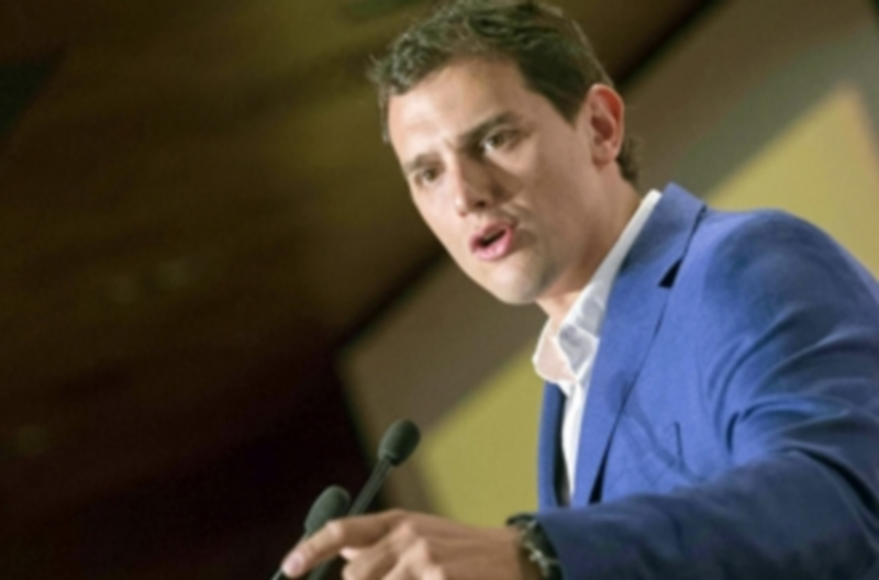 Rivera dice que ya no hay ideas “rojas o azules” sino “buenas o malas”. / Efe