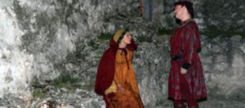 Las visitas teatralizadas nocturnas continúan realizándose en julio y agosto. /Gabriel Gómez