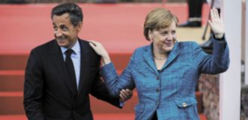 El presidente francés Nicolas Sarkozy y la canciller alemana Angela Merkel