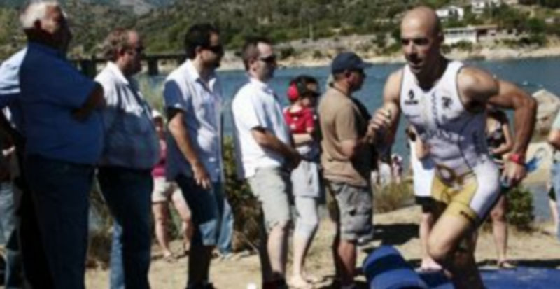 El triatleta segoviano Israel Tapias