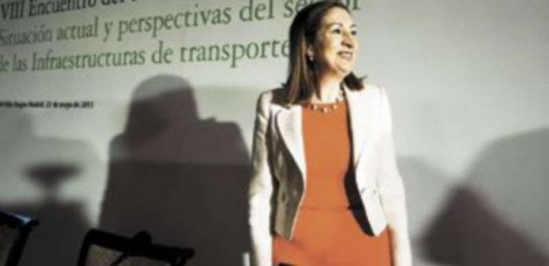 La ministra de Fomento