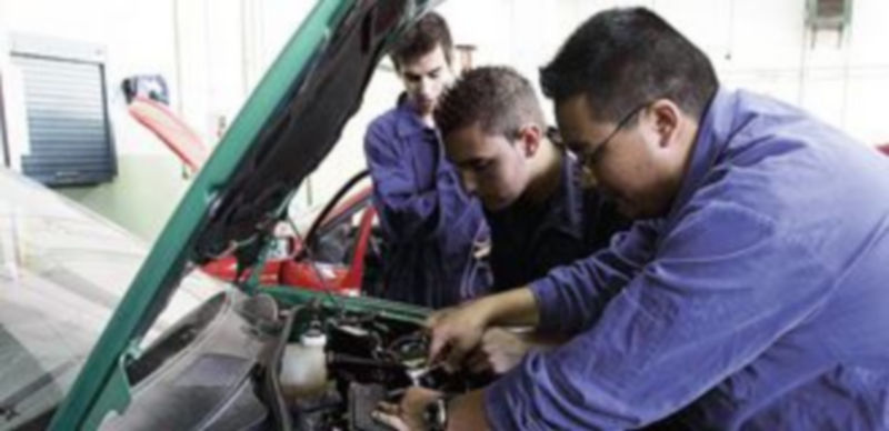 Alumnos de FP del ‘Juan Herrera’