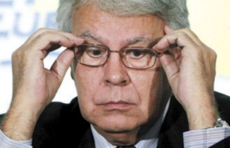 El ex presidente del Gobierno Felipe González insiste en que el bien común justifica asesinar a etarras. / EFE