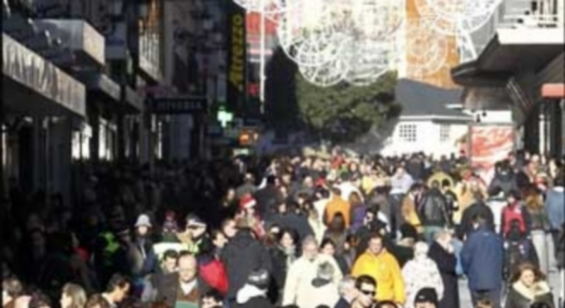 Más del 60 % de la población adulta sufrirá estrés y ansiedad en Navidad 1 La situación económica y los gastos en compras navideñas provocarán estrés al 70 por ciento de los afectados. / E. P.