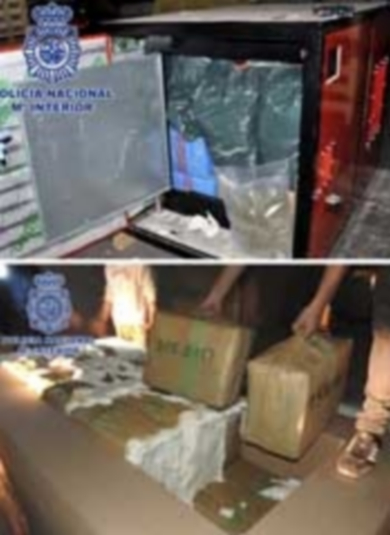 Desarticulan una red criminal que transportaba hachís a Holanda 1 La mercancía de los detenidos iba oculta en camiones que transportaban de forma legal todo tipo de utensilios. / Efe