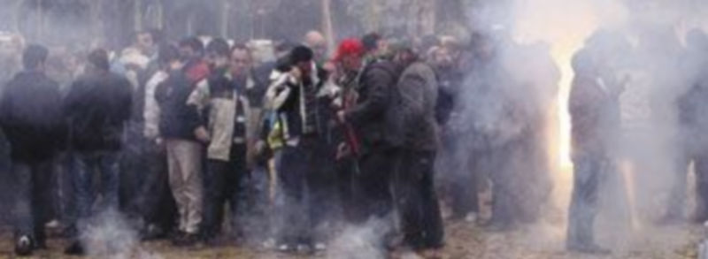 Mineros concentrados ante la sede del Ministerio de Industria en Madrid ante la grave situación que atraviesa el sector. / Ical