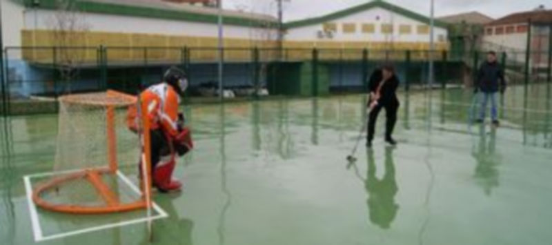 Momento de la inauguración de la nueva pista multideportiva. / El Adelantado