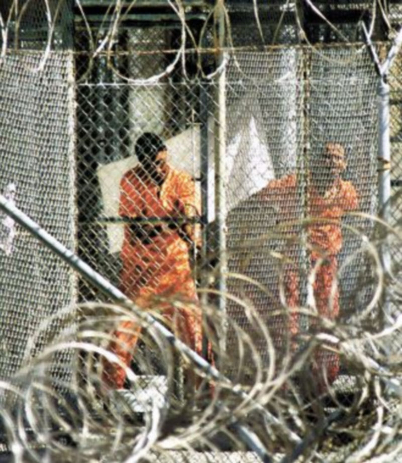 Obama se comprometió en enero a cerrar la base militar en el plazo máximo de un año. / AP