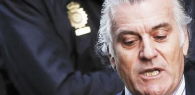 El cerco sobre el antiguo senador conservador se va estrechando. / Reuters