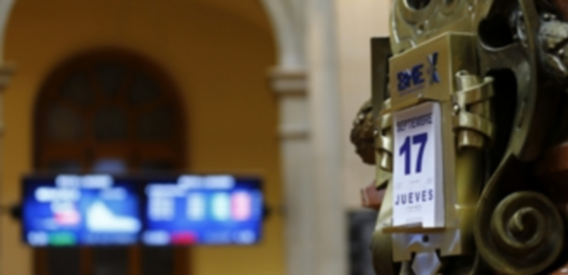 La banca amenaza con reconsiderar su futura estancia en Cataluña 1 Las patronales bancarias aprovecharon para hacer un llamamiento a los líderes políticos para impulsar reformas. / Efe