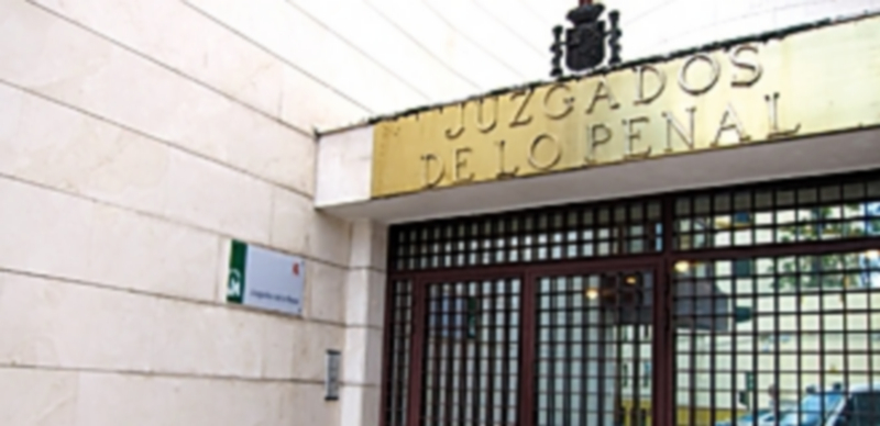 Entre las pruebas se encuentra una carta de la hermana menor a los abuelos. / E. P.