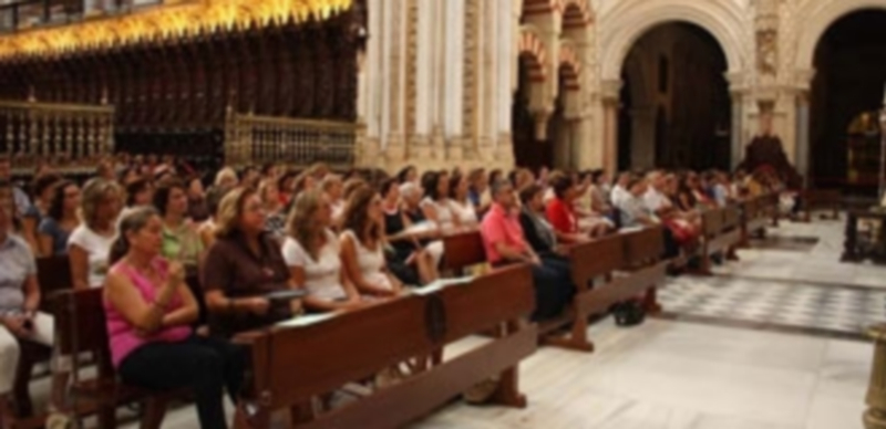 Profesores de religión en una reunión para aforntar el nuevo curso. / E.P.