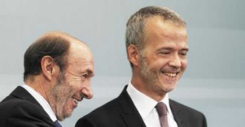 El ex ministro del Interior Alfredo Pérez Rubalcaba y su sucesor