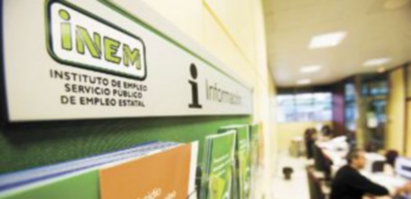 Los servicios de empleo de los distintos Estados son los responsables de poner en contacto al ofertante con el demandante. / Alberto Rodrigo.