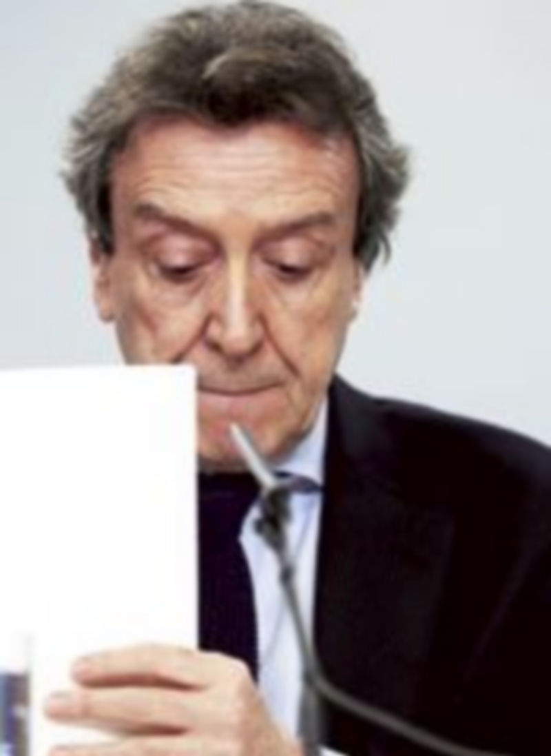 De Santiago-Juárez explica los acuerdos del Consejo de Gobierno. / M. Chacón (Ical)