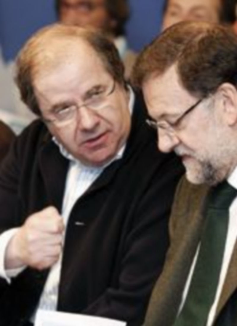 Herrera ofrece solidaridad con quien lo necesite «pero no para caprichos»... 1 Herrera se dirige con contundencia a Rajoy en la Interparlamentaria. / Ical