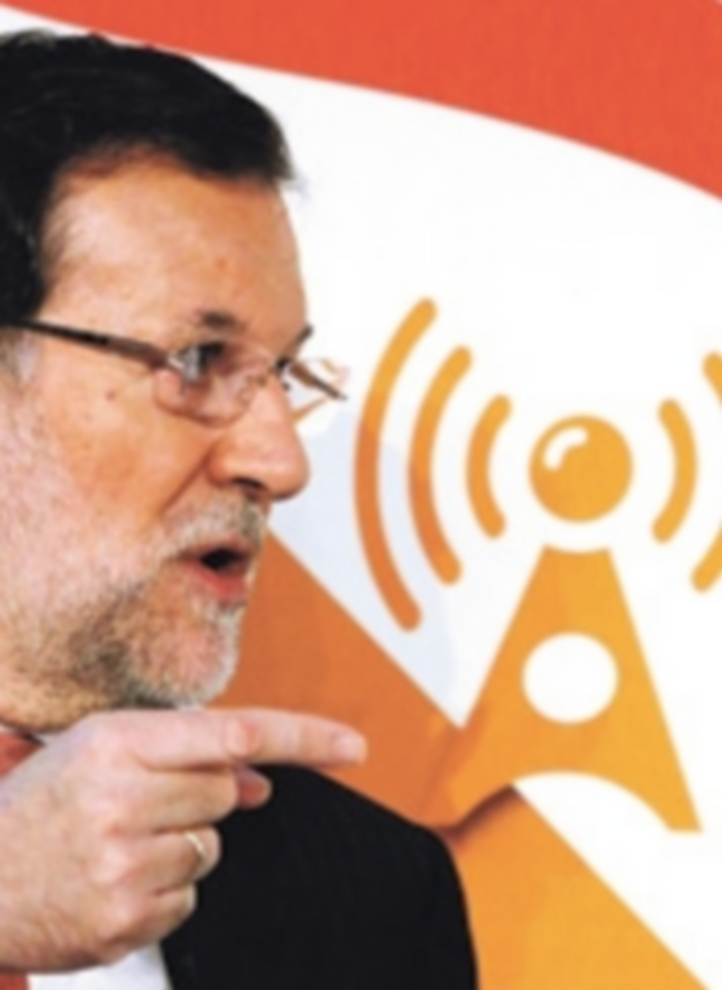 Mariano Rajoy compartió comparecencia con el ministro de Economía. / J. L (EFE)