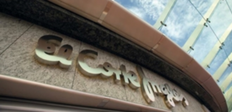 Fachada de uno de los grandes almacenes de El Corte Inglés. / EP