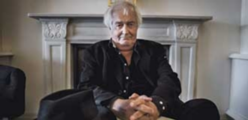 Foto de archivo del escritor de novela negra sueco Henning Mankell en la capital sueca