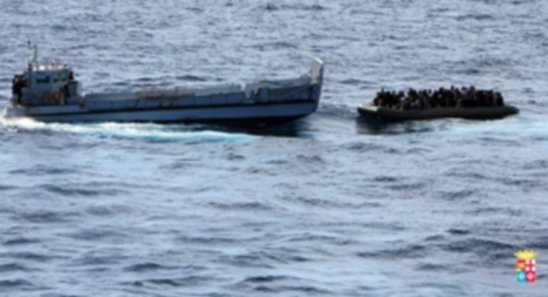 La Marina italiana rescata a inmigrantes a bordo de una lancha. / Europa Press