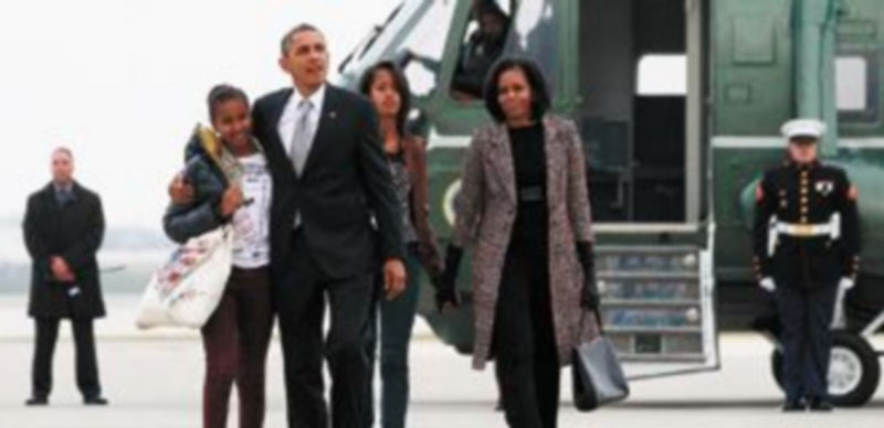 El presidente electo regresó ayer a Washington con su mujer