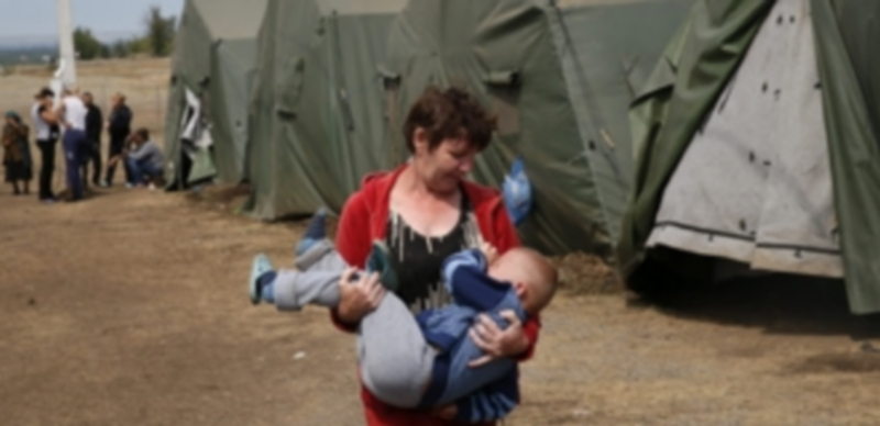 Campo de refugiados ucranianos cerca de la frontera entre Rusia y Ucrania