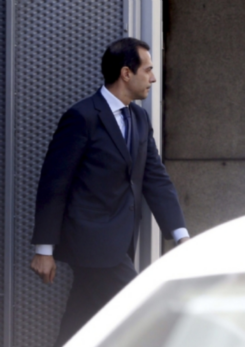 El exconsejero de la Comunidad de Madrid durante su llegada de la Audiencia Nacional para declarar ante el juez. / EFE