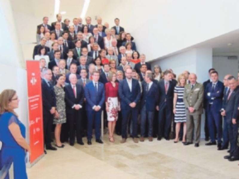 La Reina Letizia reconoce el trabajo de los “implicados en la enseñanza del español” 1 Momento durante la recepción y apertura de la reunión anual de directores. / E. P.