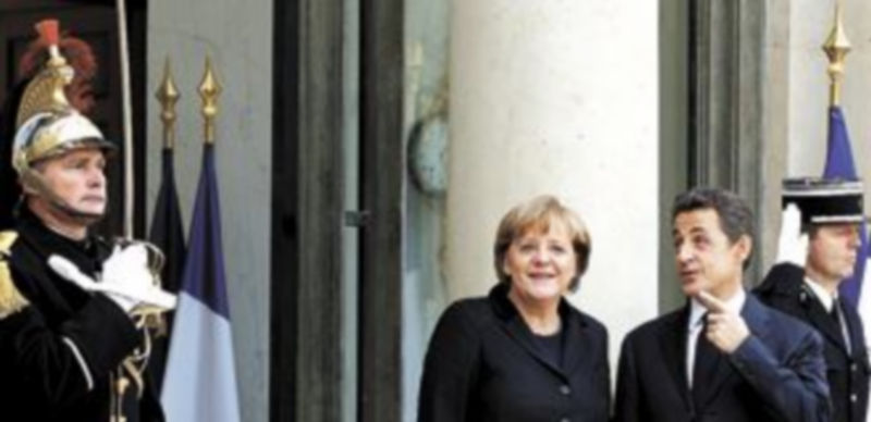Angela Merkel y Nicolas Sarkozy quieren que el nuevo acuerdo entre en vigor el próximo mes de marzo. / Reuters.