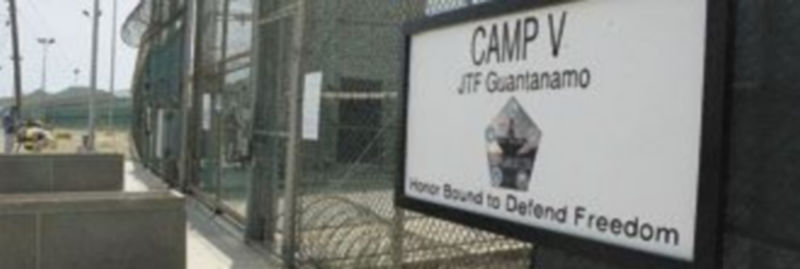 Entrada al centro de detención de Guantánamo. / Efe